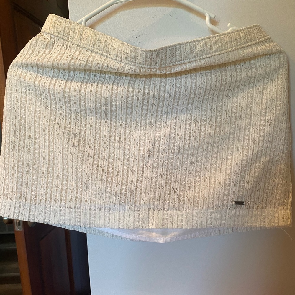Cream colored  Hollister Skirt